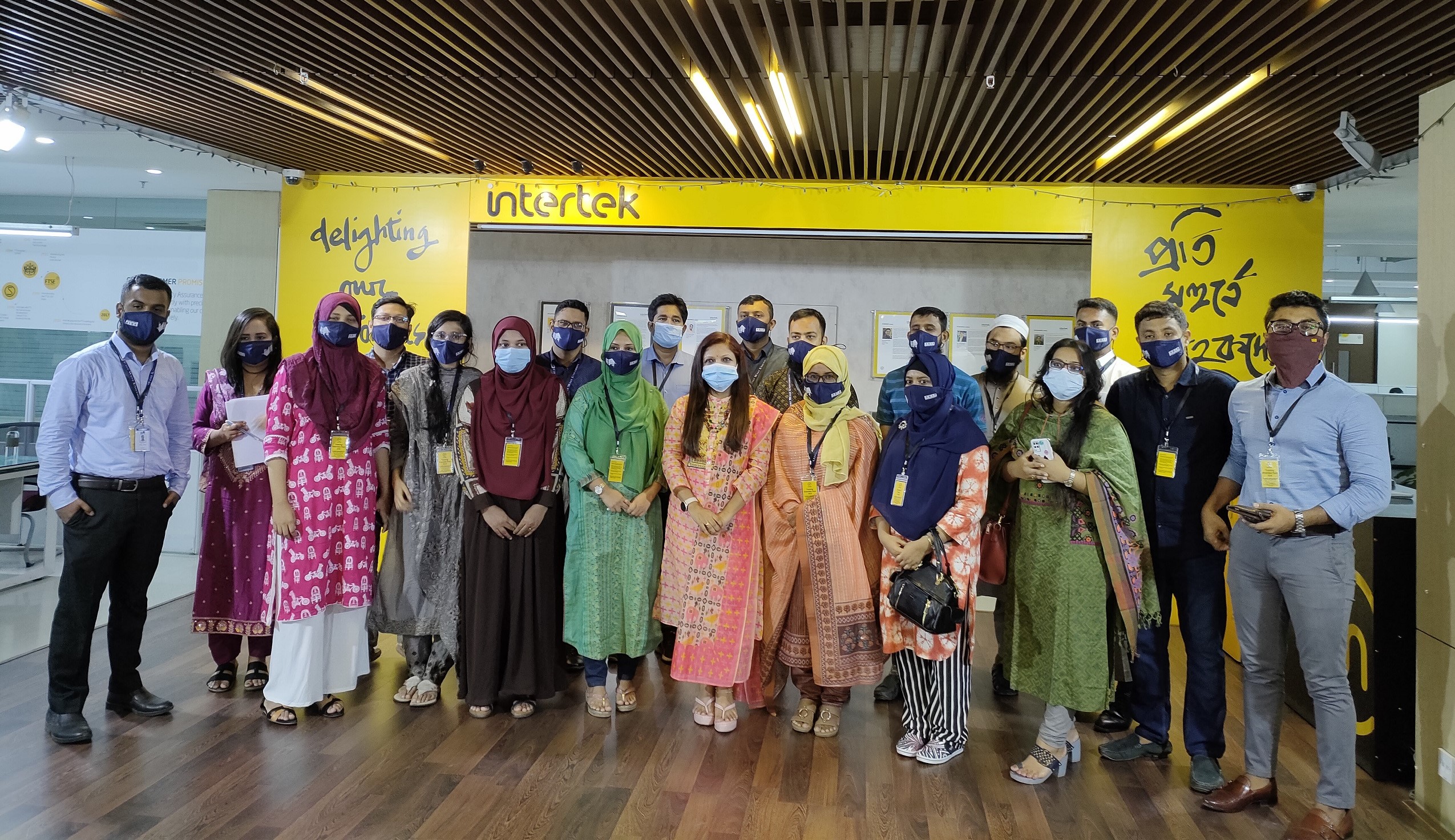 EXECUTIVE DEVELOPMENT CENTER, SEIP OF EWU ARRANGED PRACTICAL SESSIONS IN  THE FOOTWEAR TESTING LAB AT INTERTEK BANGLADESH – EDC-SEIP